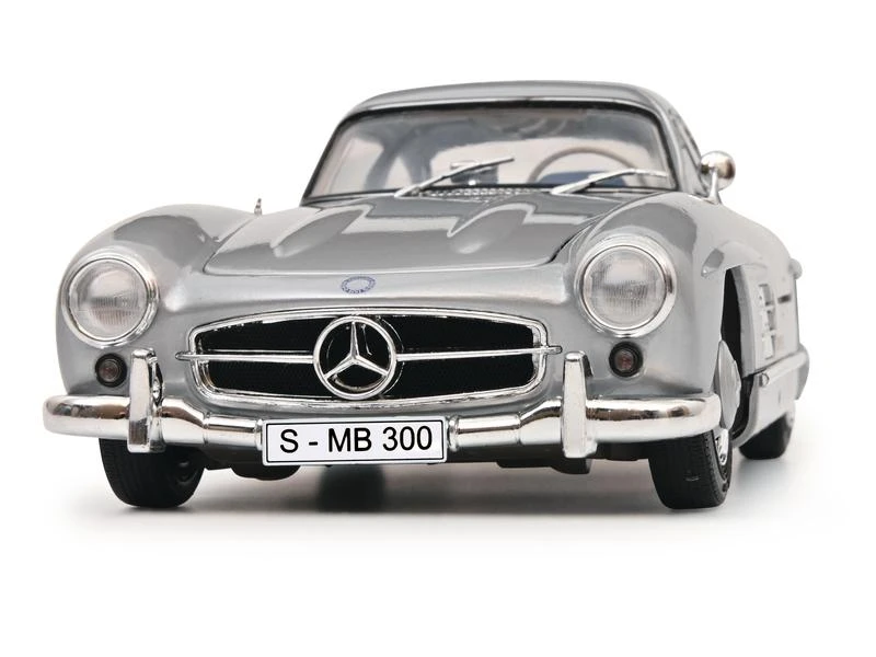 Schuco Sportwagen Mercedes Benz 300 SL Flügeltürer 1:18 6 Schuco Sportwagen Mercedes Benz 300 SL Flügeltürer 1:18 – Bild 4