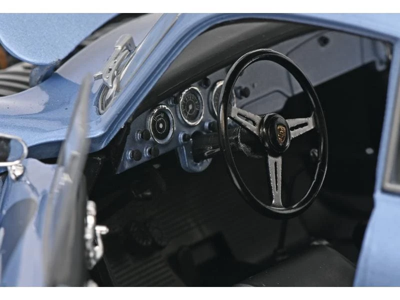 Schuco Rennwagen Porsche 356 Coupe #27 1:18 10 Schuco Rennwagen Porsche 356 Coupe #27 1:18 – Bild 8