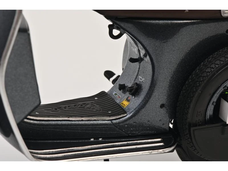 Schuco Motorrad Piaggio Vespa PX 125, Grau 1:10 5 Schuco Motorrad Piaggio Vespa PX 125, Grau 1:10 – Bild 3