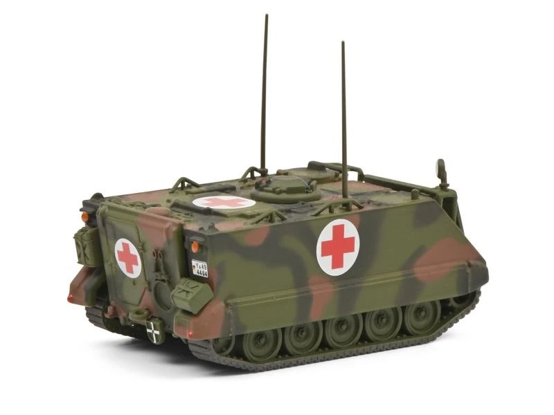 Schuco Sanitätspanzer M113 Bundeswehr 1:87 4 Schuco Sanitätspanzer M113 Bundeswehr 1:87 – Bild 2